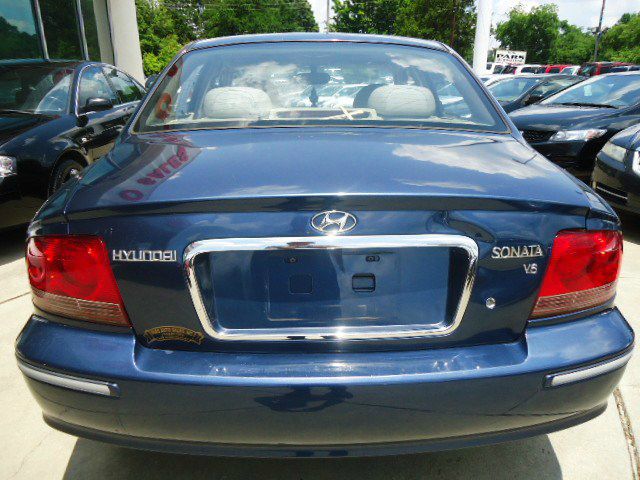 Hyundai Sonata 2005 photo 4