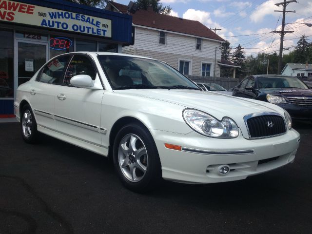 Hyundai Sonata 2005 photo 2