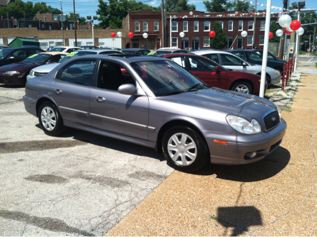 Hyundai Sonata 2005 photo 1