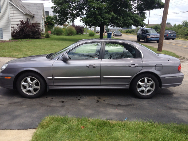 Hyundai Sonata FWD 4dr Sport Sedan