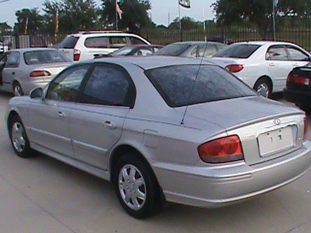 Hyundai Sonata 2005 photo 1
