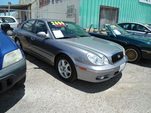 Hyundai Sonata 2005 photo 1