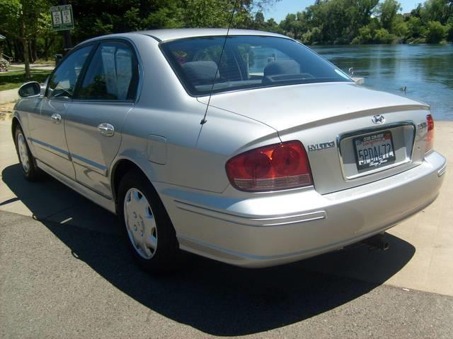 Hyundai Sonata S Sedan Sedan