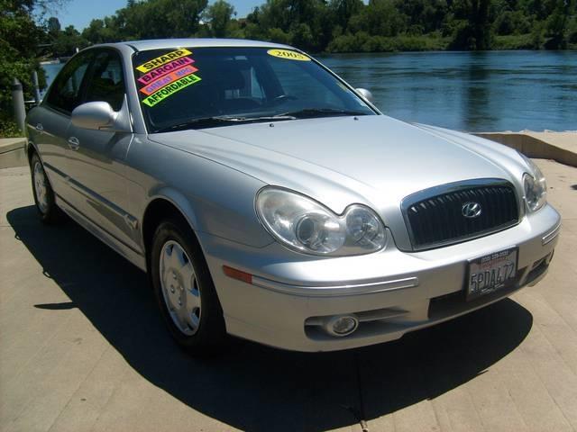 Hyundai Sonata 2005 photo 2