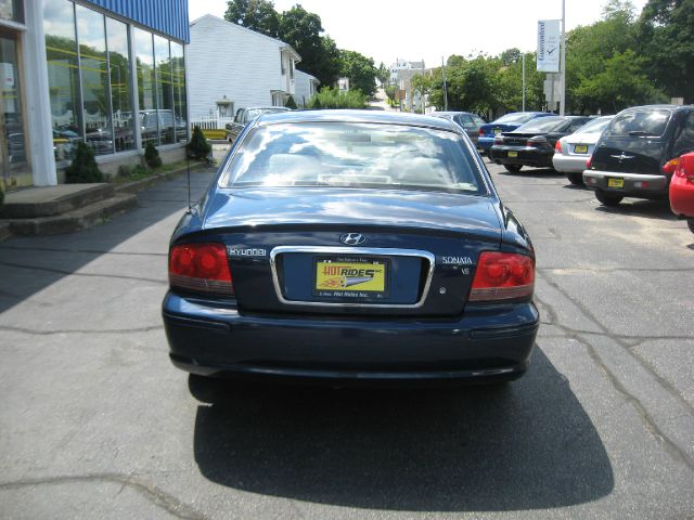 Hyundai Sonata 2005 photo 1