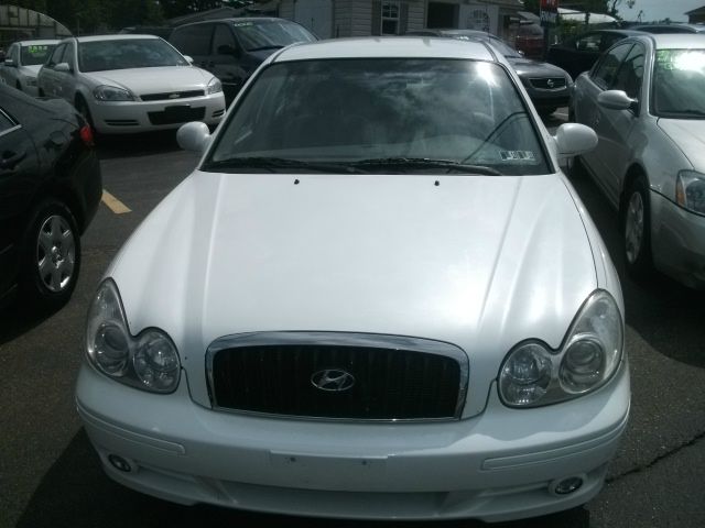 Hyundai Sonata 2005 photo 2