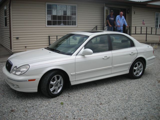Hyundai Sonata 2005 photo 2