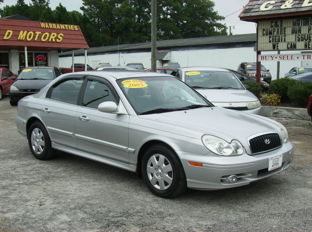 Hyundai Sonata 2005 photo 4