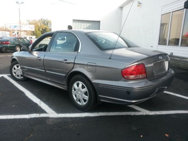 Hyundai Sonata 2006 photo 3