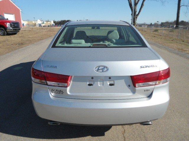Hyundai Sonata 2006 photo 4