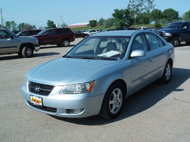 Hyundai Sonata 2006 photo 2