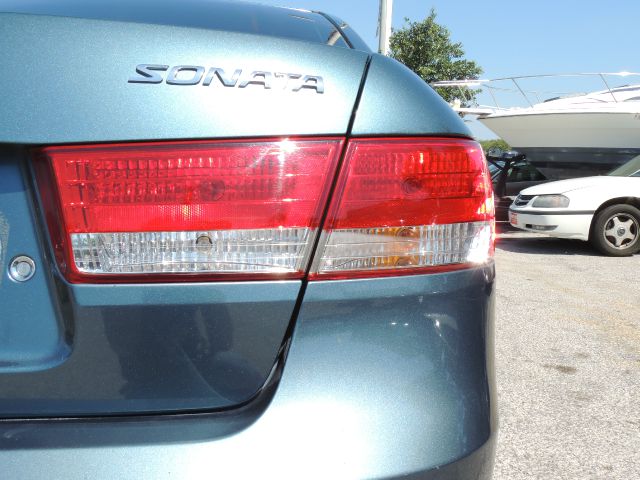 Hyundai Sonata S Sedan Sedan