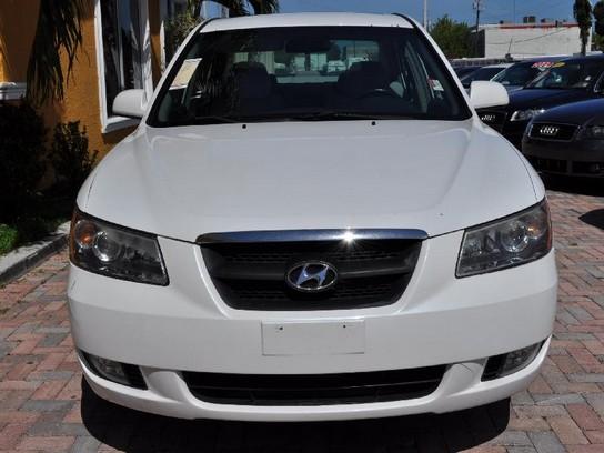 Hyundai Sonata FWD 4dr Sport Sedan