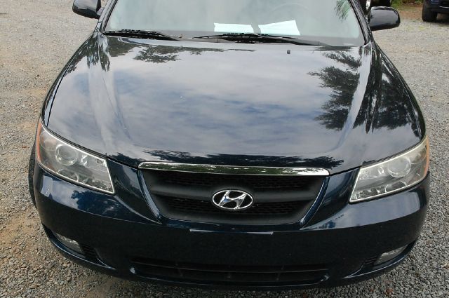 Hyundai Sonata 2006 photo 1