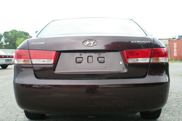 Hyundai Sonata S Sedan Sedan