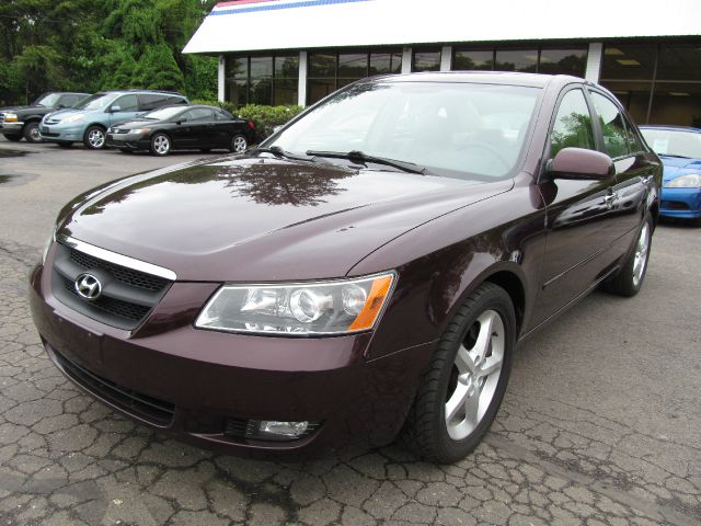 Hyundai Sonata 2006 photo 2