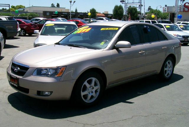 Hyundai Sonata 2006 photo 2