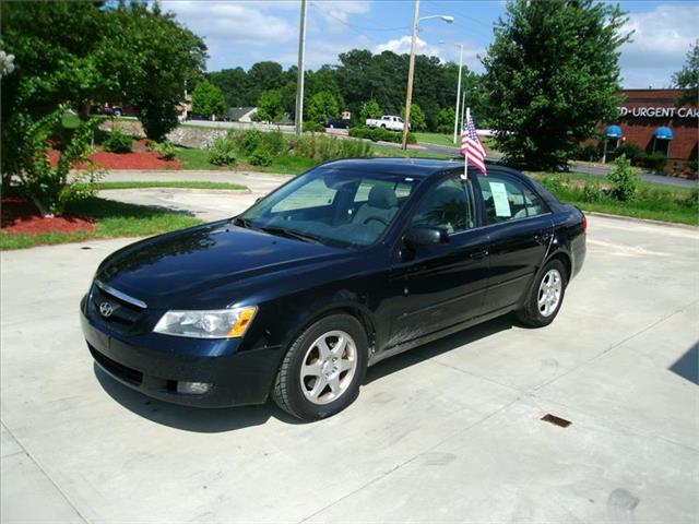 Hyundai Sonata Unknown Sedan