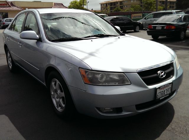 Hyundai Sonata 2006 photo 2