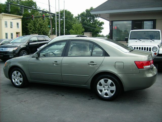 Hyundai Sonata 2007 photo 2