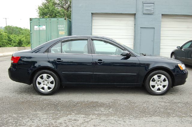 Hyundai Sonata 2007 photo 1