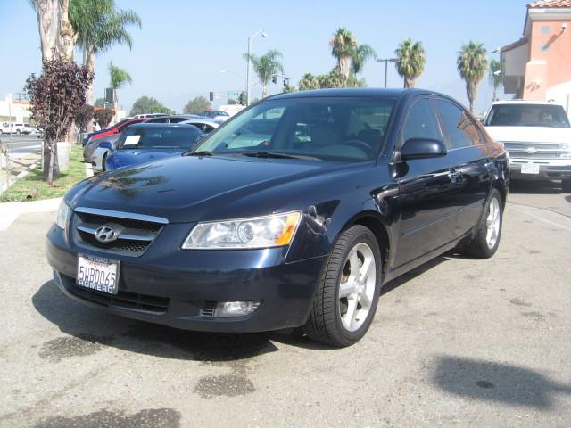 Hyundai Sonata Unknown Sedan