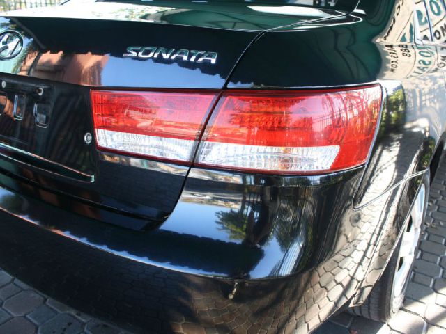 Hyundai Sonata 2007 photo 1