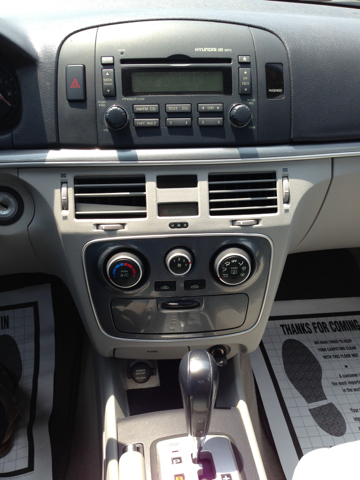 Hyundai Sonata 2007 photo 2