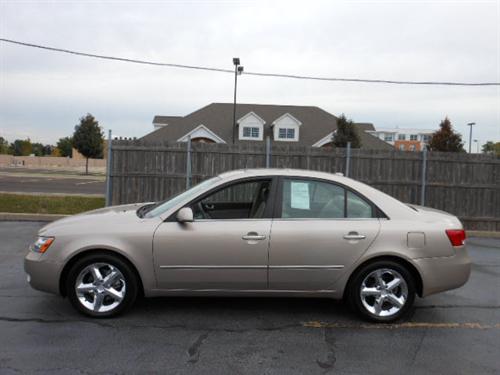 Hyundai Sonata Ext. Cab 6.5-ft. Bed 4WD Other