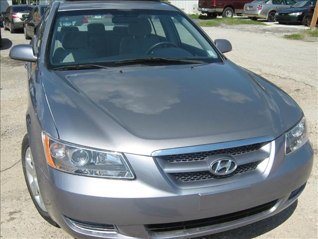 Hyundai Sonata FWD 4dr Sport Sedan