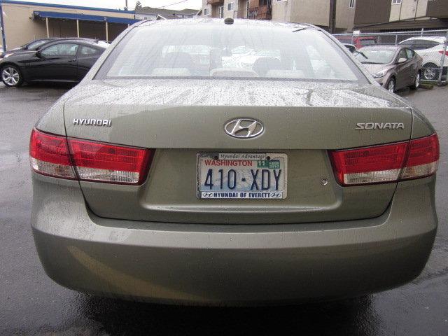Hyundai Sonata FWD 4dr Sport Sedan