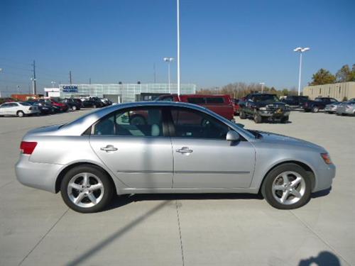 Hyundai Sonata 2008 photo 1