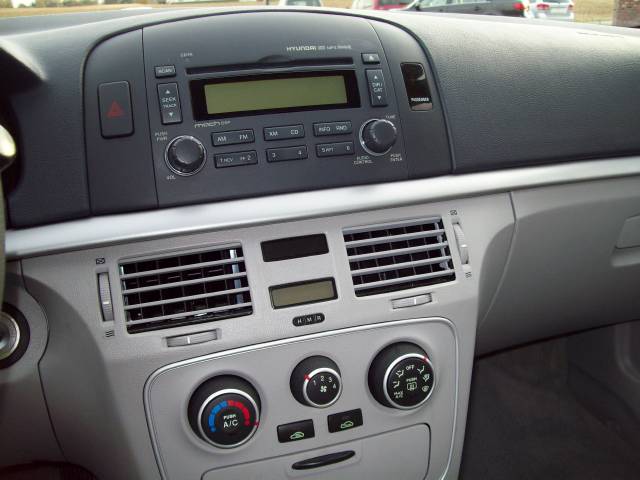 Hyundai Sonata 2008 photo 3
