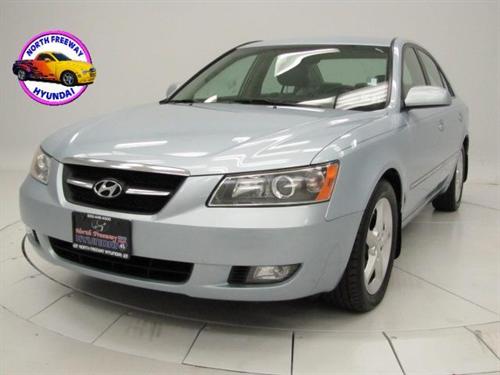 Hyundai Sonata Ext. Cab 6.5-ft. Bed 4WD Other