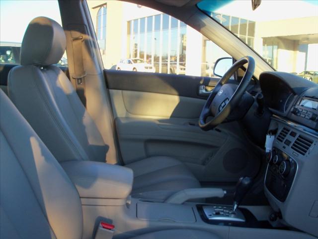 Hyundai Sonata 2008 photo 4