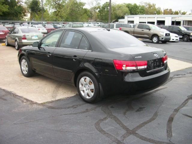 Hyundai Sonata 2008 photo 2
