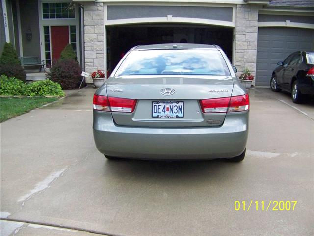 Hyundai Sonata 2008 photo 1