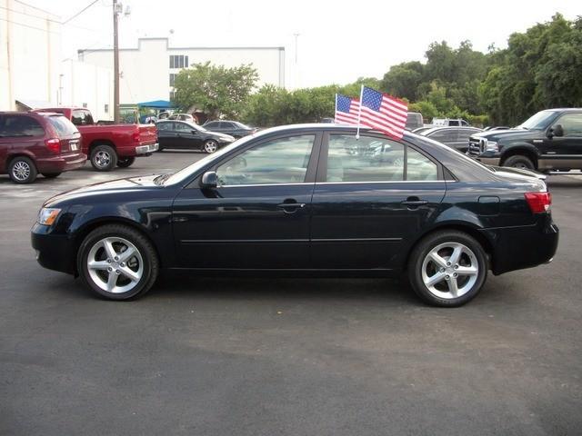 Hyundai Sonata 2008 photo 1