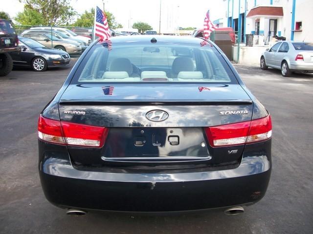 Hyundai Sonata 2008 photo 2