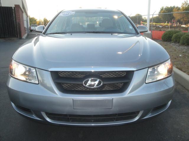 Hyundai Sonata 2008 photo 1