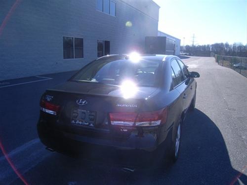Hyundai Sonata 2008 photo 2