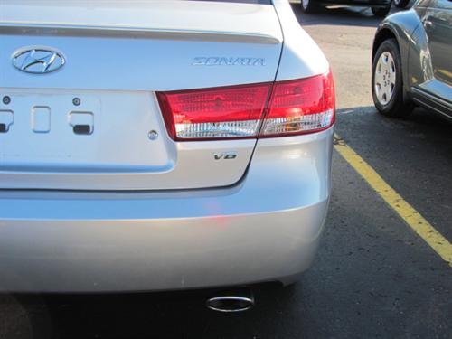 Hyundai Sonata 2008 photo 2