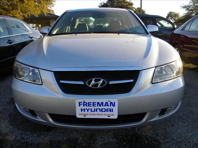 Hyundai Sonata SE-L Sedan