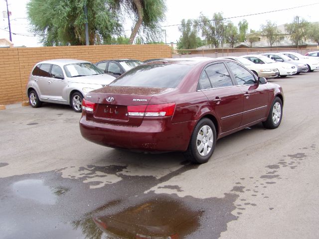 Hyundai Sonata FWD 4dr Sport Sedan