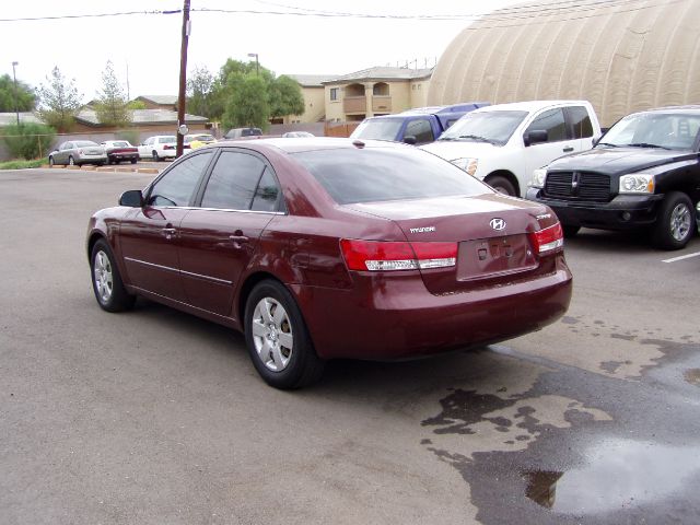 Hyundai Sonata 2008 photo 1