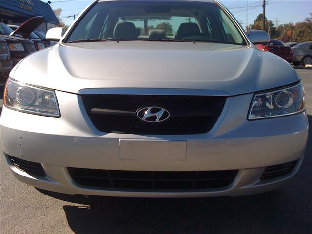 Hyundai Sonata 2008 photo 1
