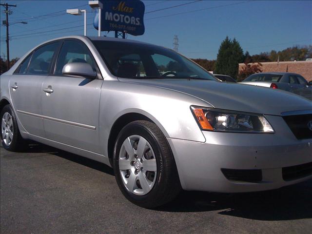 Hyundai Sonata 2008 photo 2
