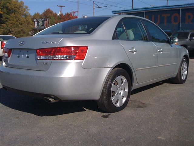 Hyundai Sonata 2008 photo 3