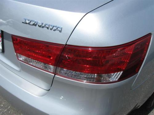 Hyundai Sonata 2008 photo 1