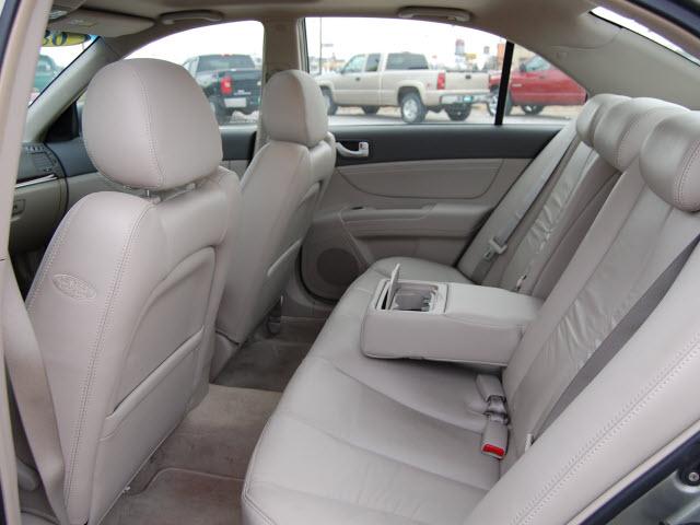 Hyundai Sonata 2008 photo 4